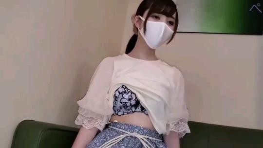 冷冰冰气质00后女神用大屌征服}